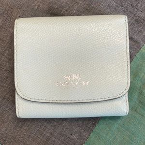 EUC COACH wallet. Leather, mint green, lovely spring color!